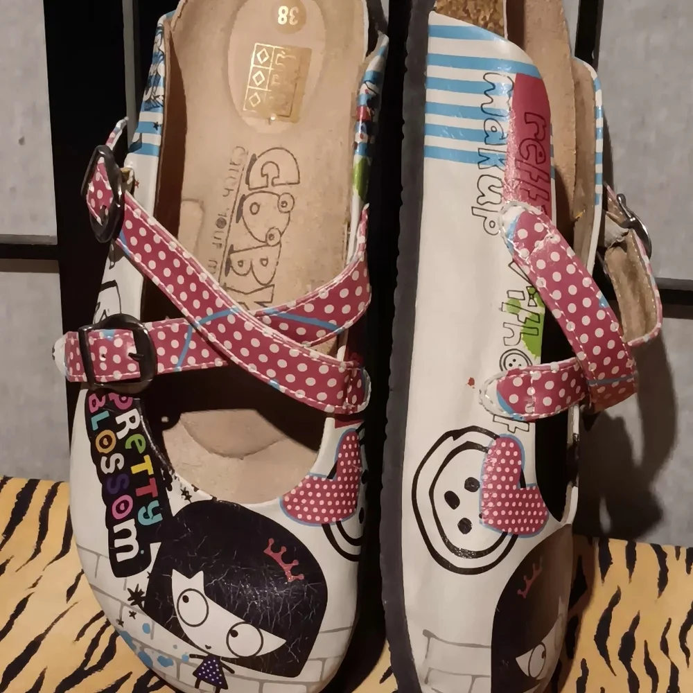 Goby Clogs - Picture 6 of 11